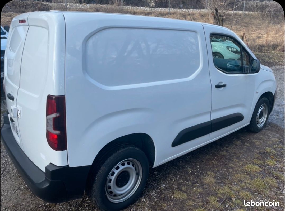Citroen berlingo van 1.5 bluehdi 75 club (image 3)