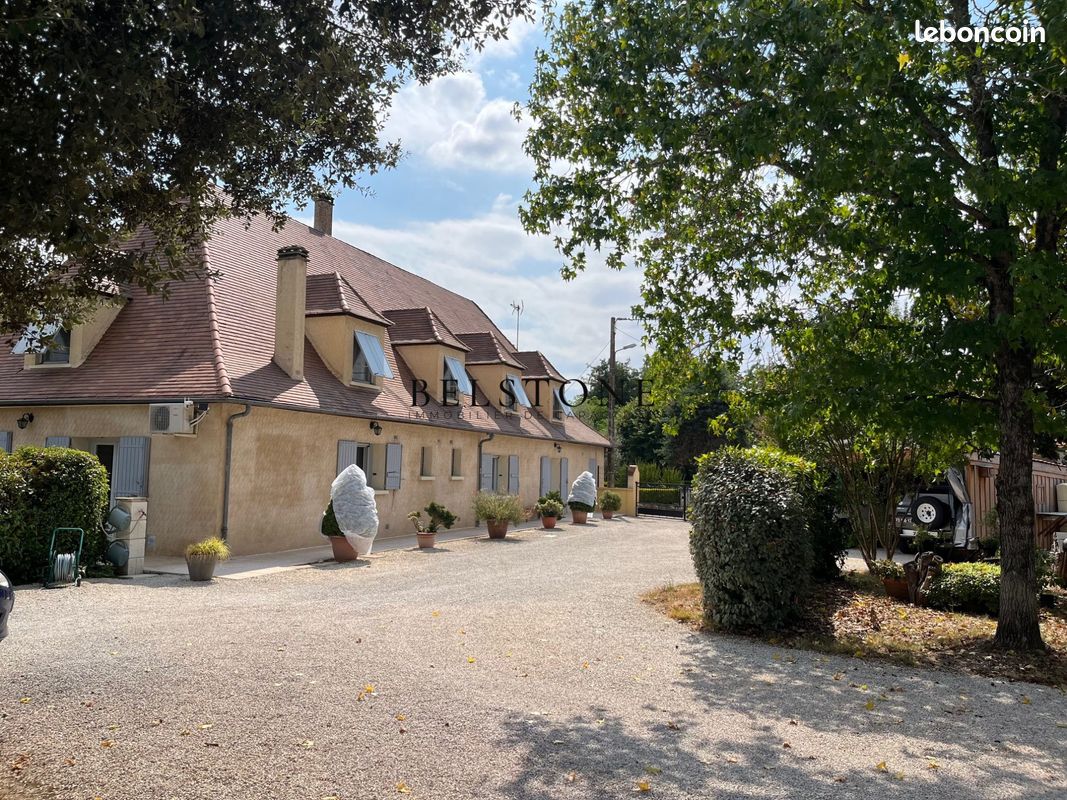 Maison 12 pièces 312 m² · à Prigonrieux · 312 m² · 619 500 €