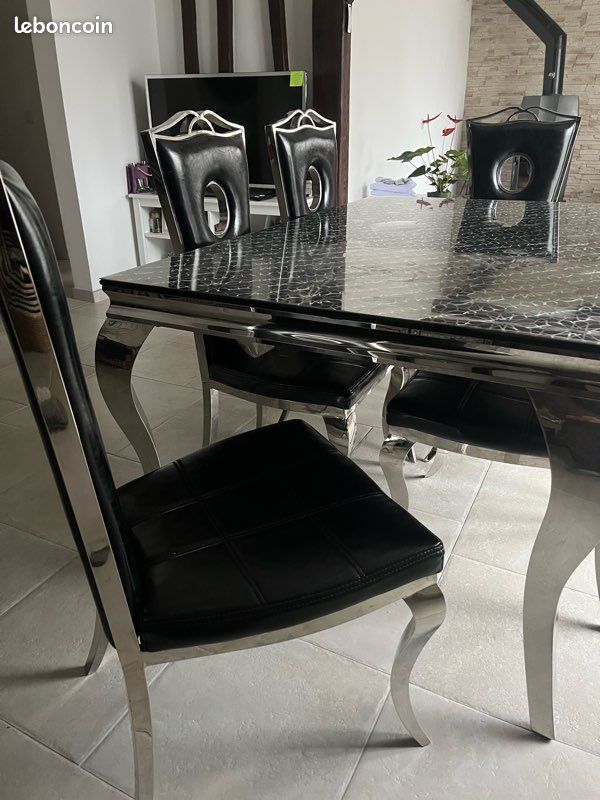 Table à manger et table basse (image 1)
