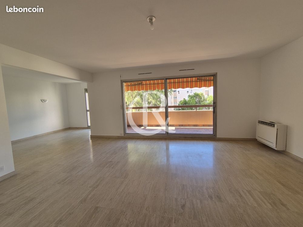Appartement 4 pièces 100 m² · à Hyères · 100 m² · 1 600 €