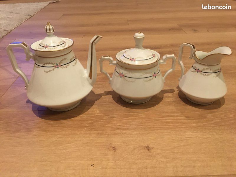 Cafetière vaisselle vintage à fleurs (image 1)