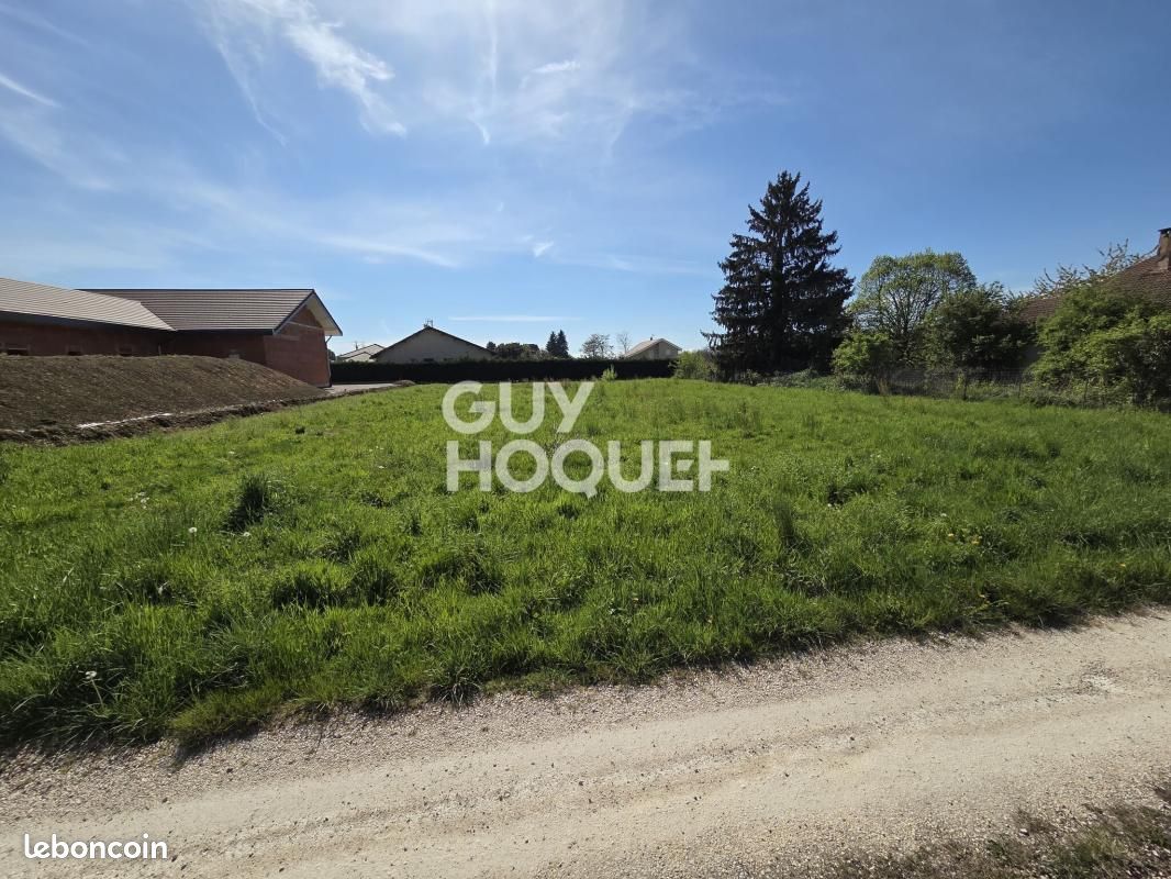 Terrain Saint Etienne De Saint Geoirs · à Saint-Étienne-de-Saint-Geoirs · 103 000 €