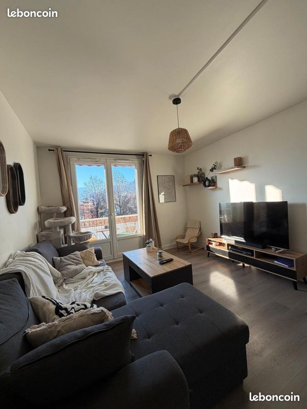 Appartement 3 pièces 53 m² · à Saint-Martin-d'Hères · 53 m² · 140 000 €