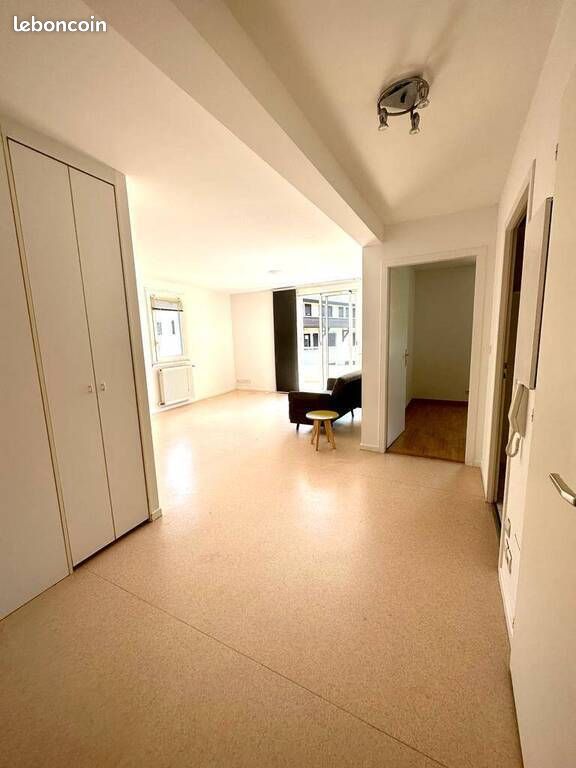 Appartement 3 pièces 68 m² · à Divonne-les-Bains · 68 m² · 1 670 €