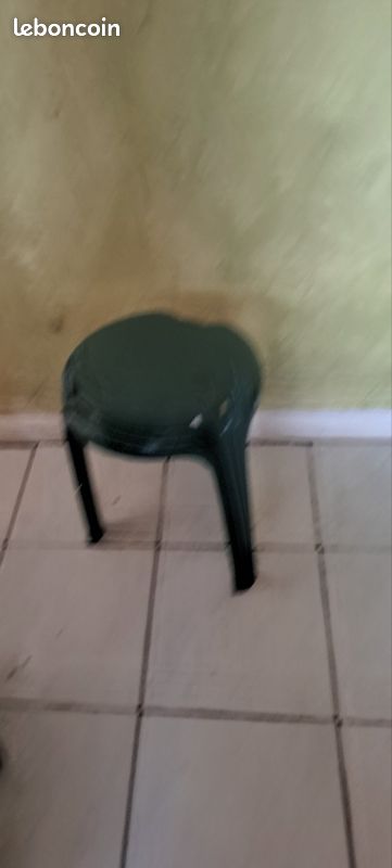 Tabouret vert (image 1)