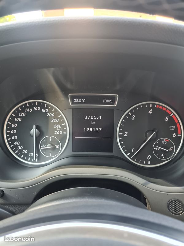 Mercedes CLASSE B SPORT (image 10)