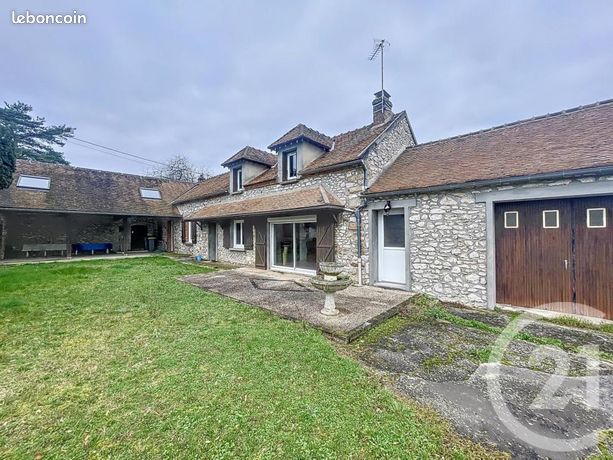 Maison 8 pièces 215 m²