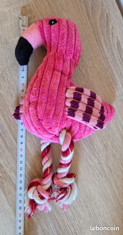 Jouet / peluche en forme de flamant rose 🦩 pour chien (image 3)