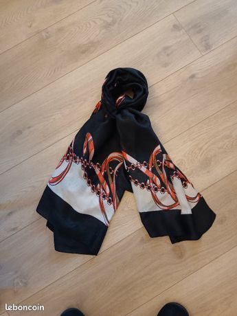 Echarpe et foulard en plumes d'occasion - Annonces accessoires et bagagerie  leboncoin - page 2