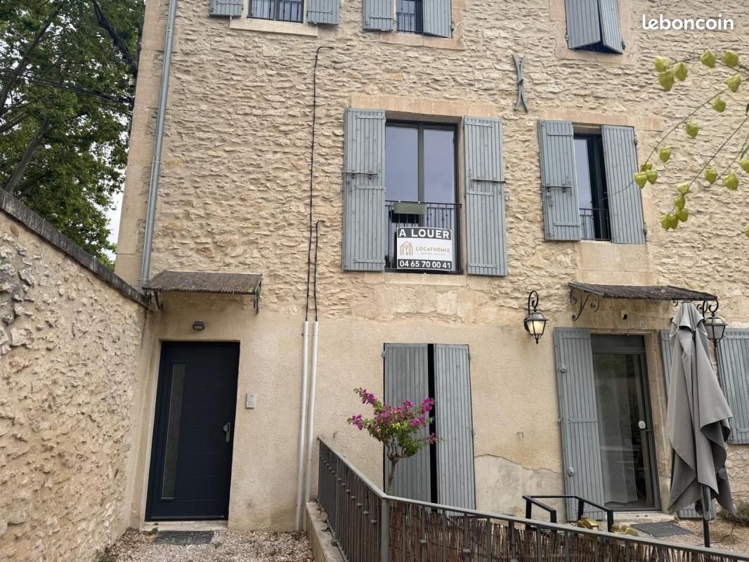 Appartement 3 pièces 75 m² · à Saint-Rémy-de-Provence · 75 m² · 926 €