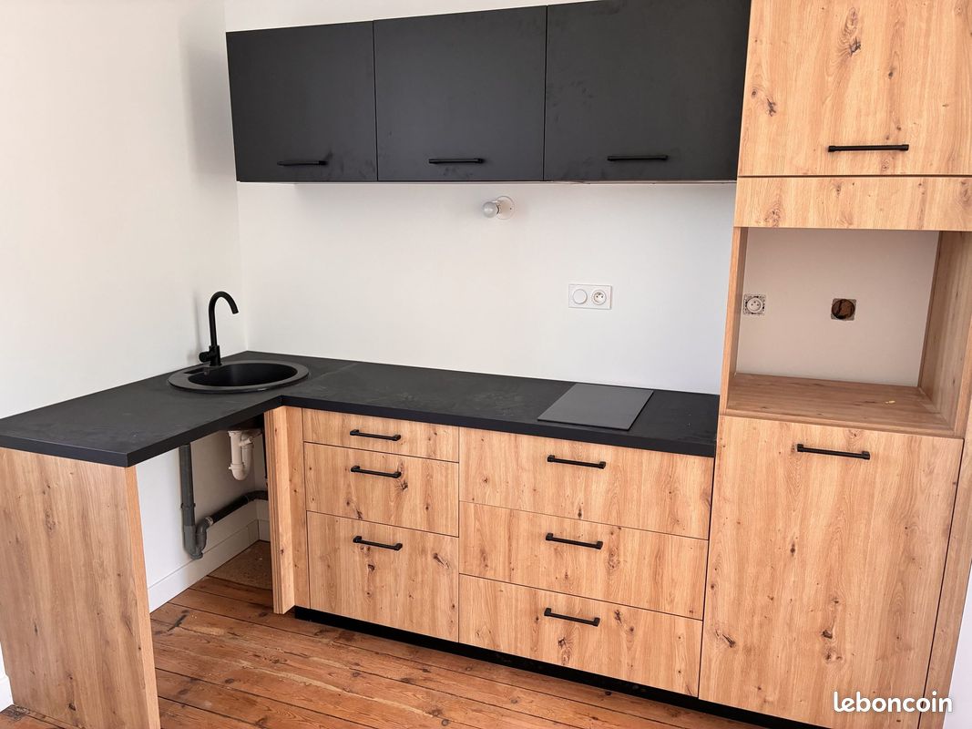 Appartement 1 pièce 16 m² · à Pontivy · 15,6 m² · 205 €