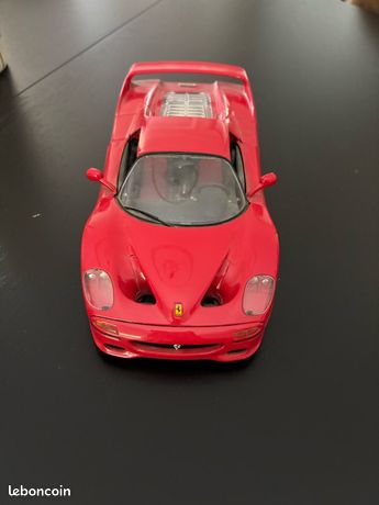 Ferrari F50 1995 Rouge - Maquette Burago 1/18 - Occasion Sans Boîte