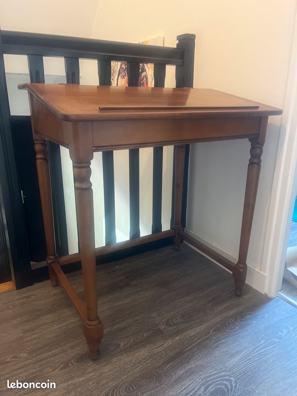 Bureau en merisier (image 1)