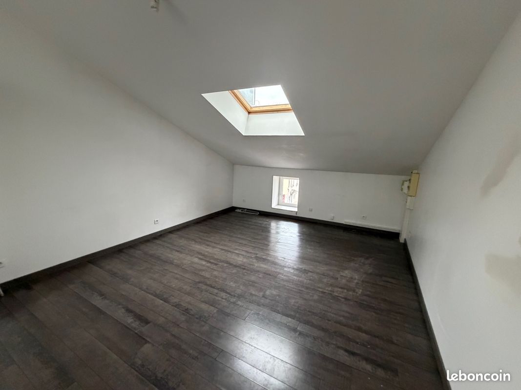 Appartement 1 pièce 24 m² · à Bourgoin-Jallieu · 24 m² · 95 000 €