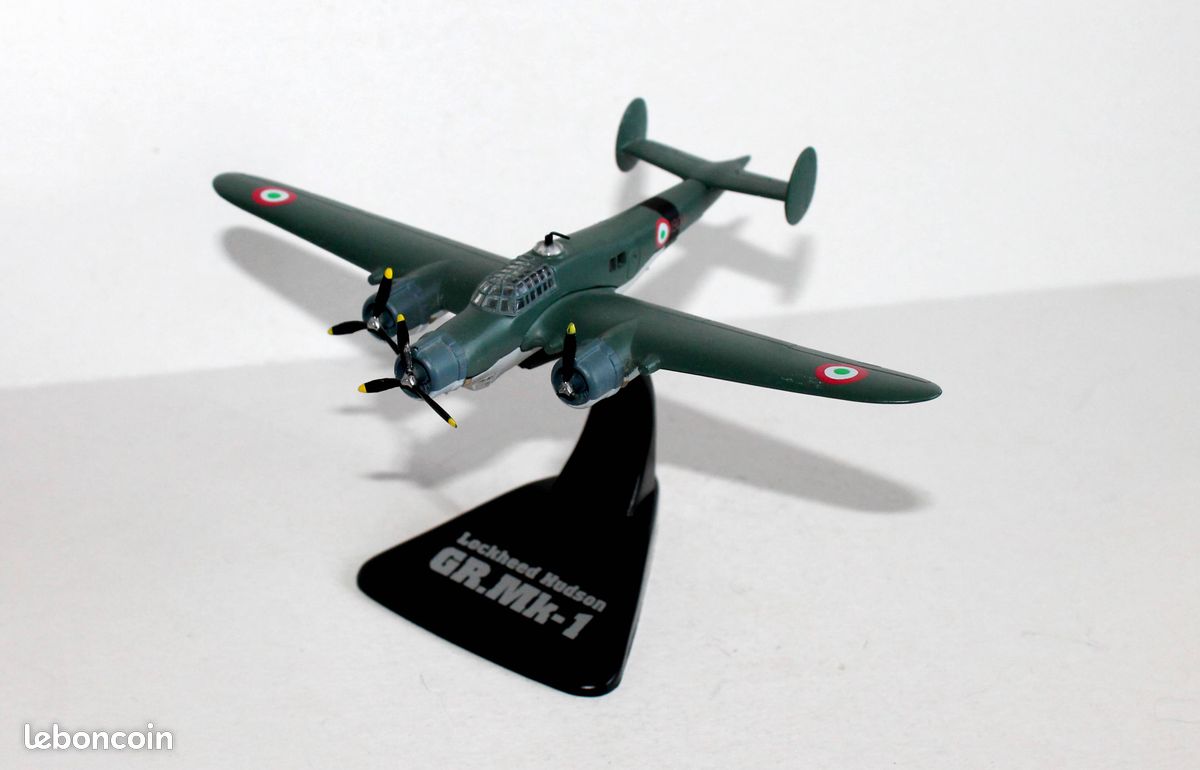 ATLAS Italian CANT Z.1007 AICIONE Bomber 1:144 Modèle d'avion préconstruit ATLAS Italian CANT Z.1007 AICIONE Bomber 1:144 Modèle d'avion préconstruit