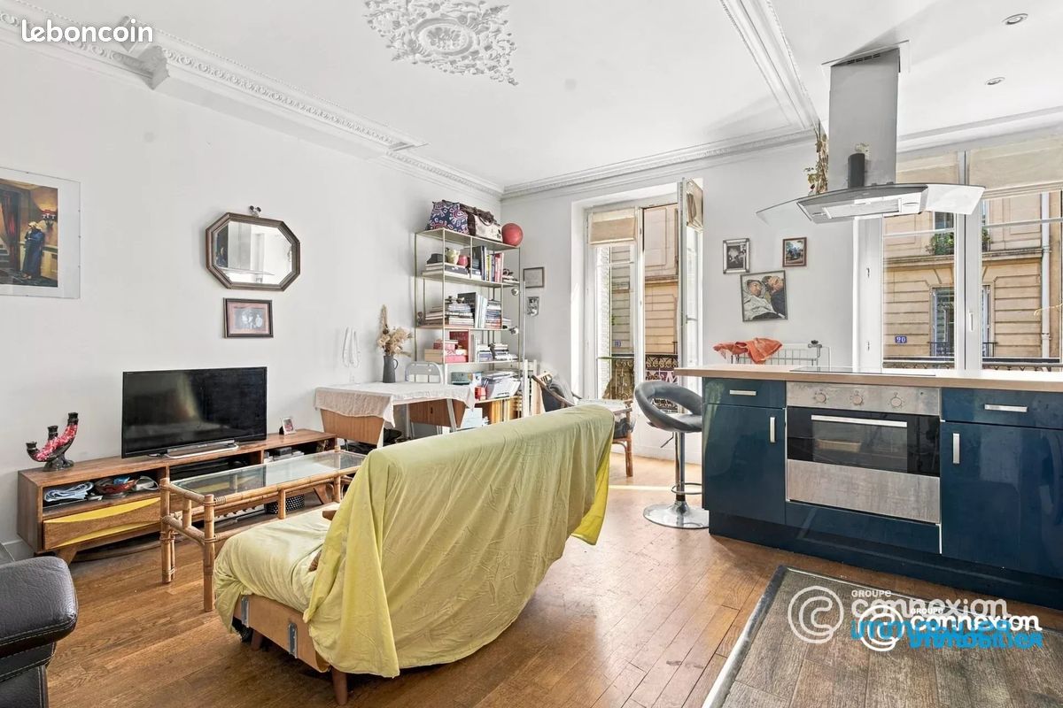 Appartement 2 pièces 42 m² · à Paris · 42 m² · 379 000 €