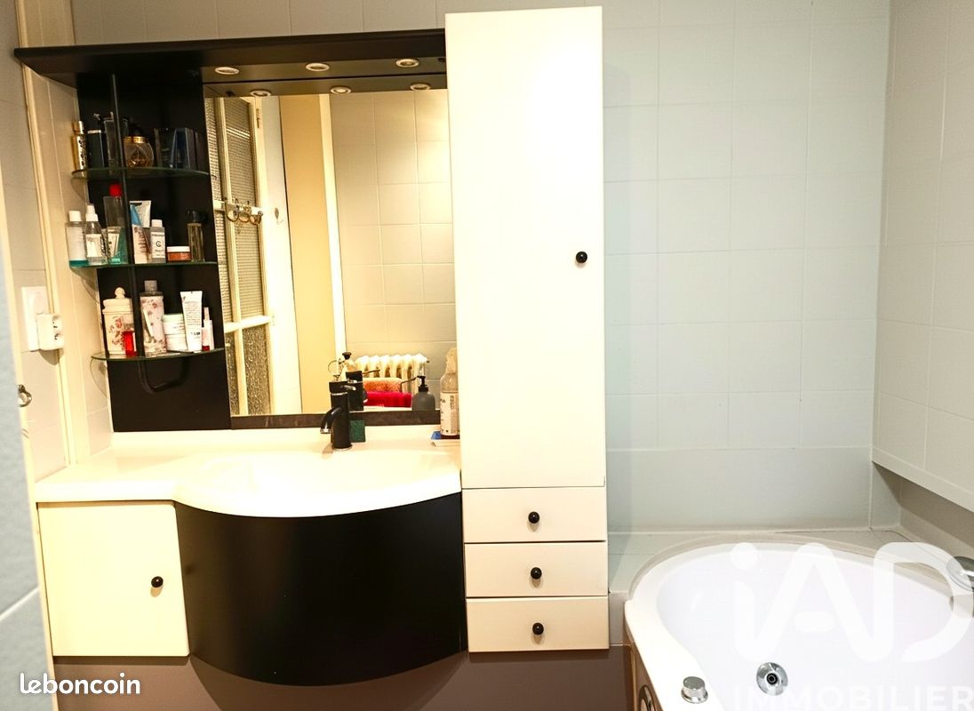 Propriété 8 pièces 245 m² (image 7)