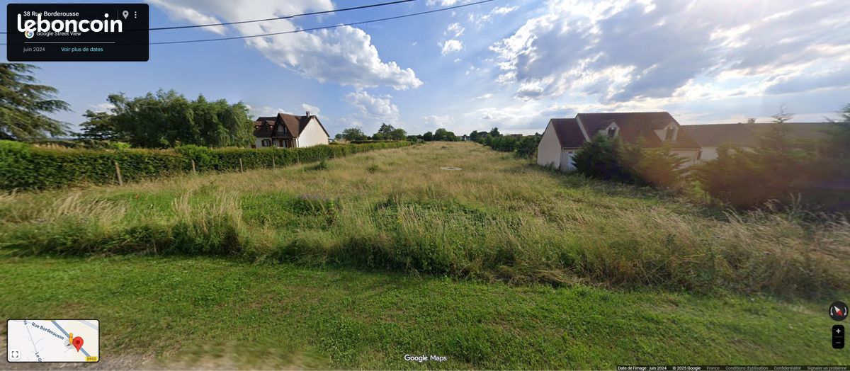 Terrain constructible viabilisé 5300 m2 · à Dun-sur-Auron · 35 000 €