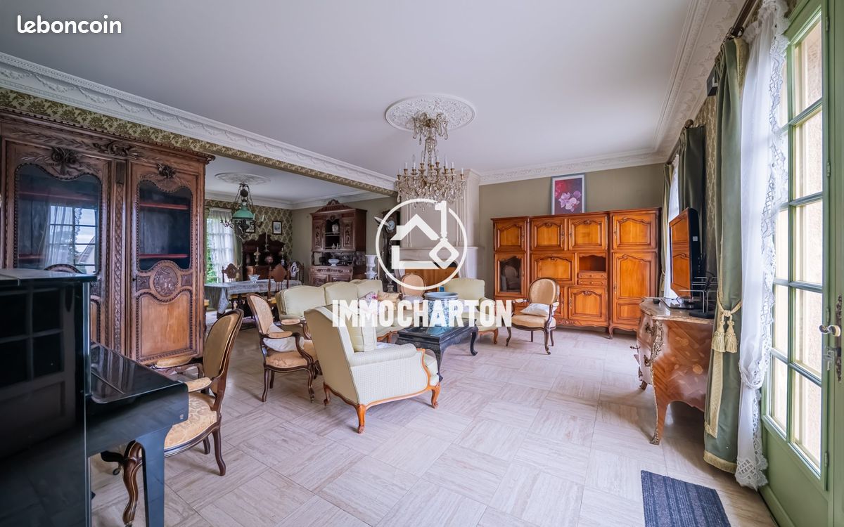 Maison 8 pièces 212 m² · au Mans · 212 m² · 364 000 €