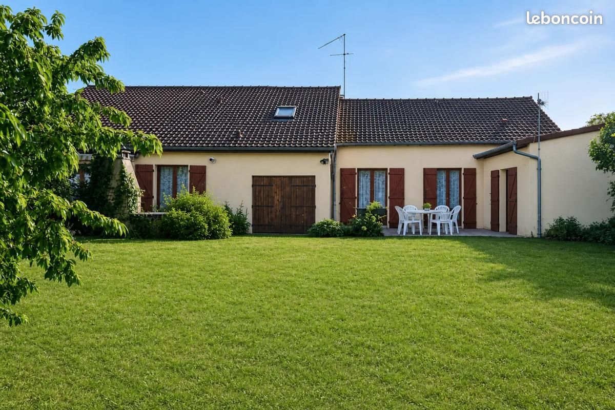 Maison 5 pièces 142 m² · à Saint-Julien-les-Villas · 142 m² · 199 000 €