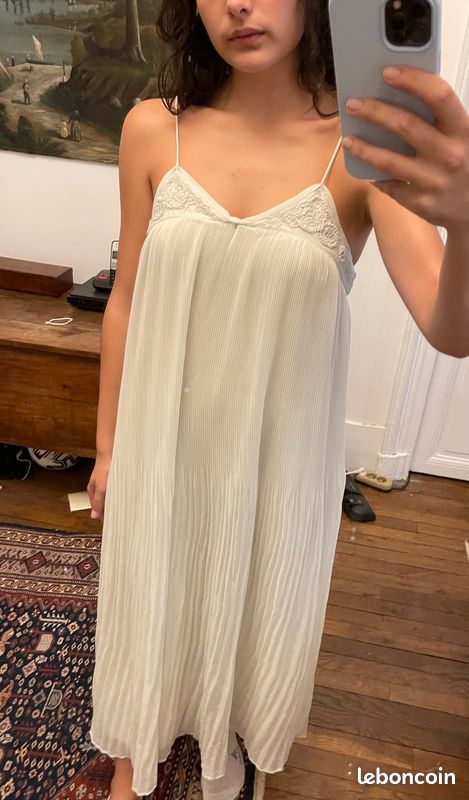 ZARA Robe longue mousseline plissée vert menthe (image 3)