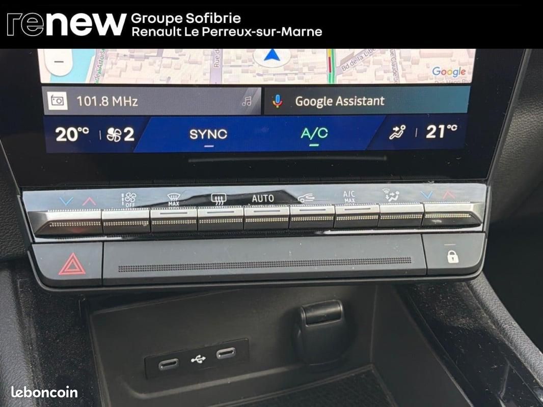 Renault Espace VI full hybrid E-Tech 200 ch 7pl Techno (image 24)