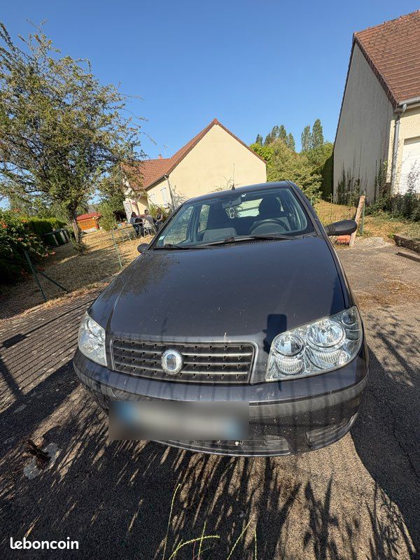 Vend Fiat Punto (image 1)