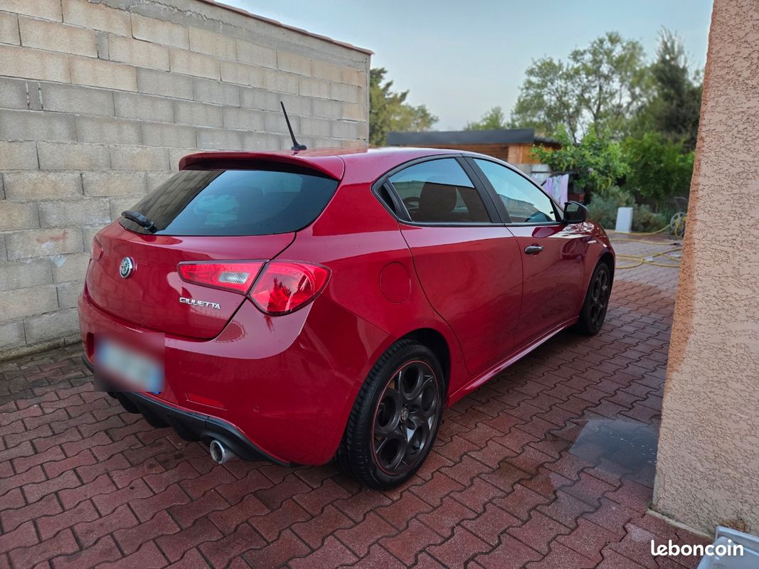 Alfa Romeo Giulietta 2.0 III JTDm 150 ch Super Pack Veloce (image 1)
