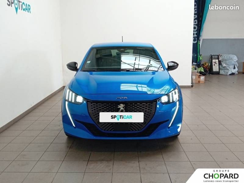Peugeot 208 PureTech 100 S&S BVM6 GT (image 23)