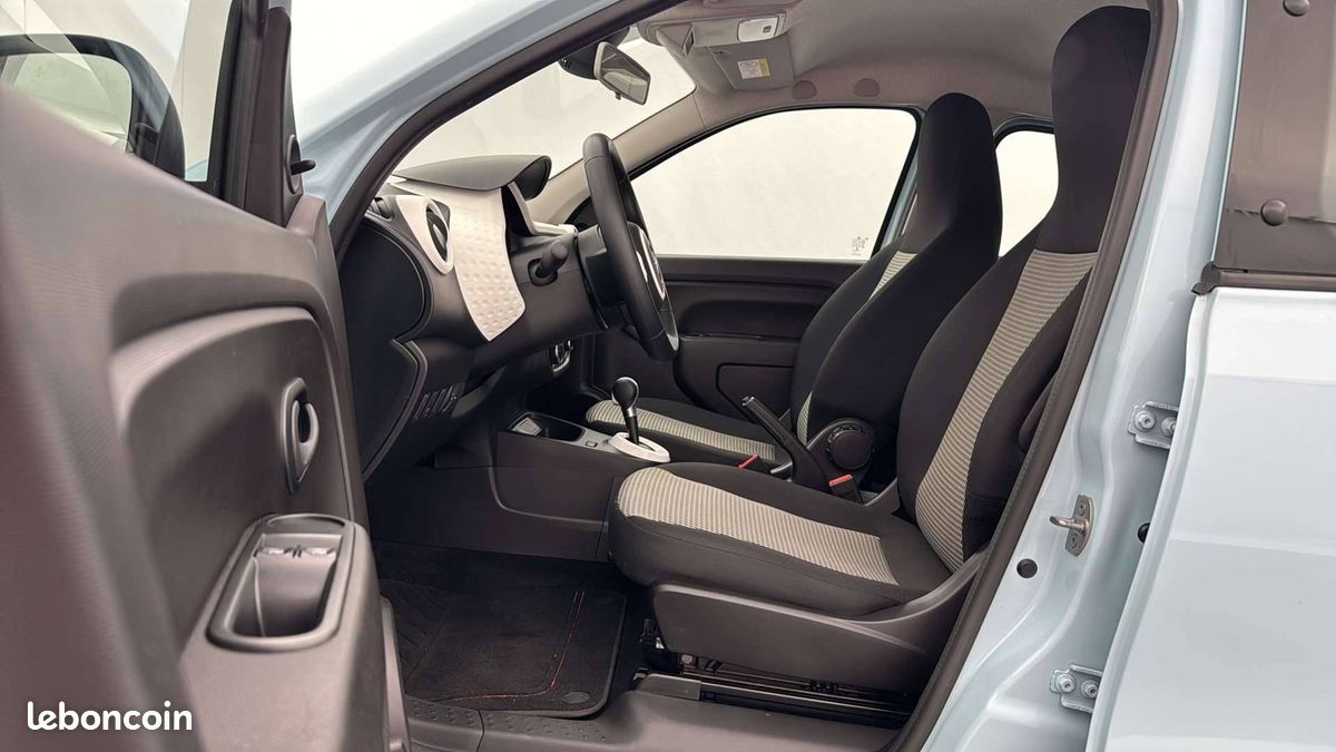 Renault twingo iii e tech authentic (image 27)