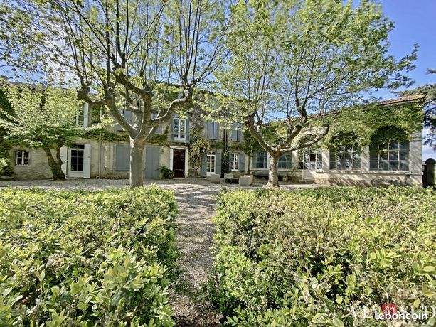 Maison 30 pièces 1000 m²