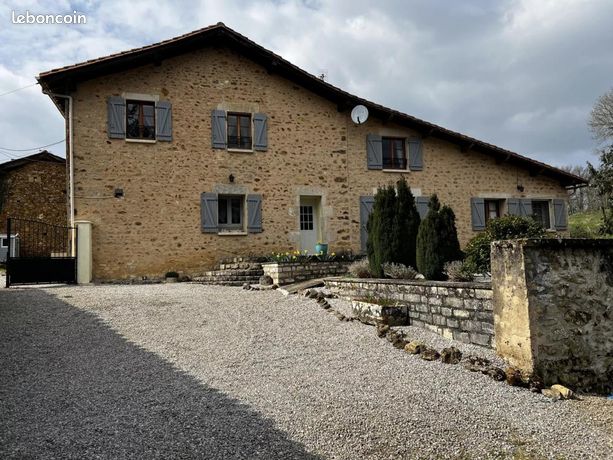 Maison 136 m² Confolens