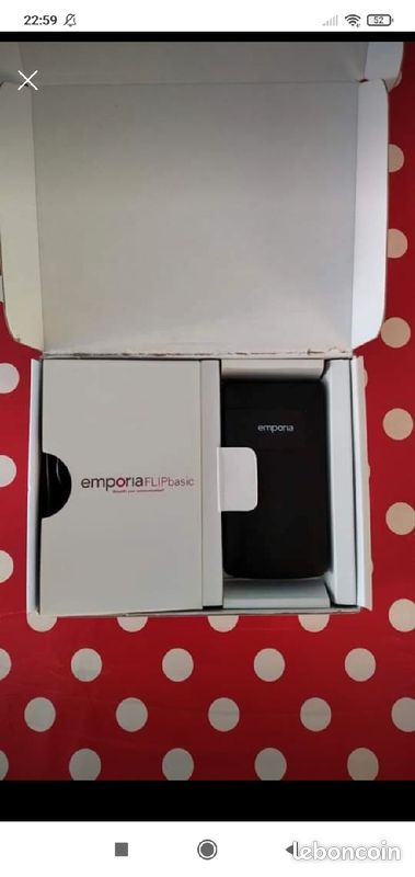 Téléphone portable à clapet (image 2)