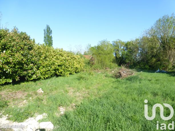 Terrain 1394 m² Le Vanneau-Irleau