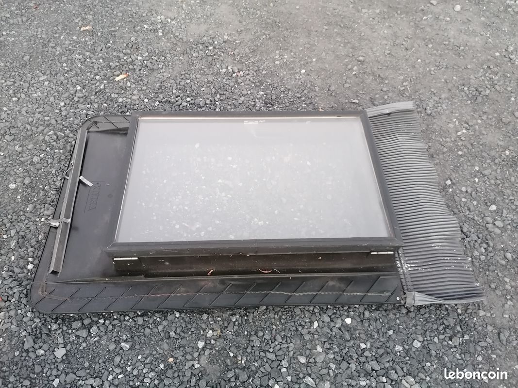 Vends fenêtre de toit velux (image 1)
