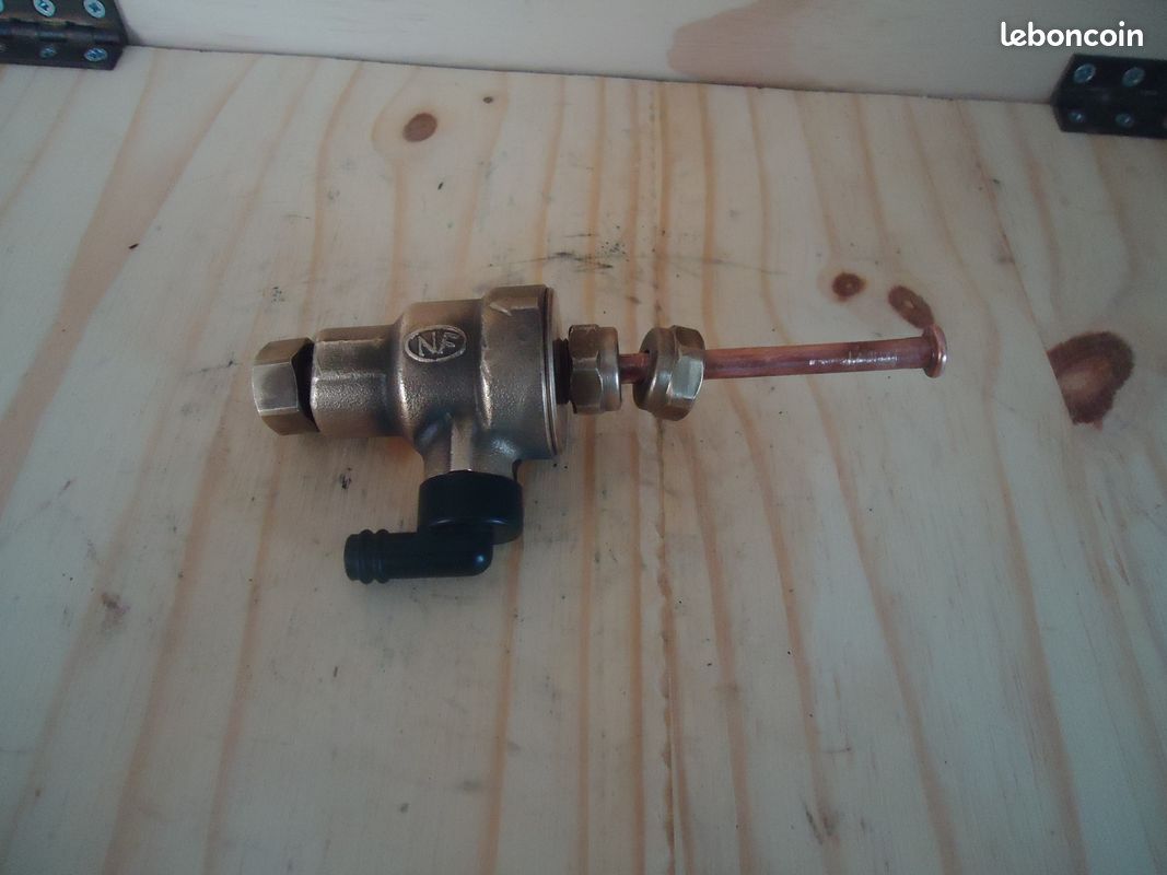 DISCONNECTEUR CHAFFOTEAUX Ref 60000881 (image 1)