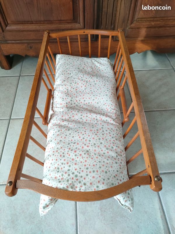 Berceau en Bois Balancier pour Poupées María Decuevas 55134