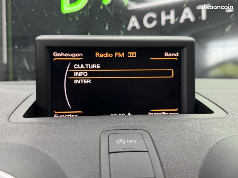 Audi A1 1.6 TDI 105CH FAP AMBITION (image 5)