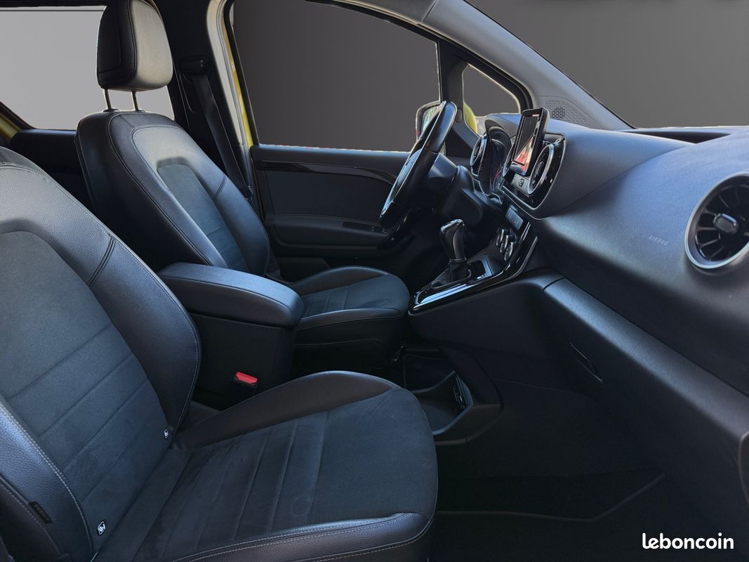 MERCEDES CLASSE T 180 d 7G-DCT Style CarPlay clim garantie 12 mois (image 10)