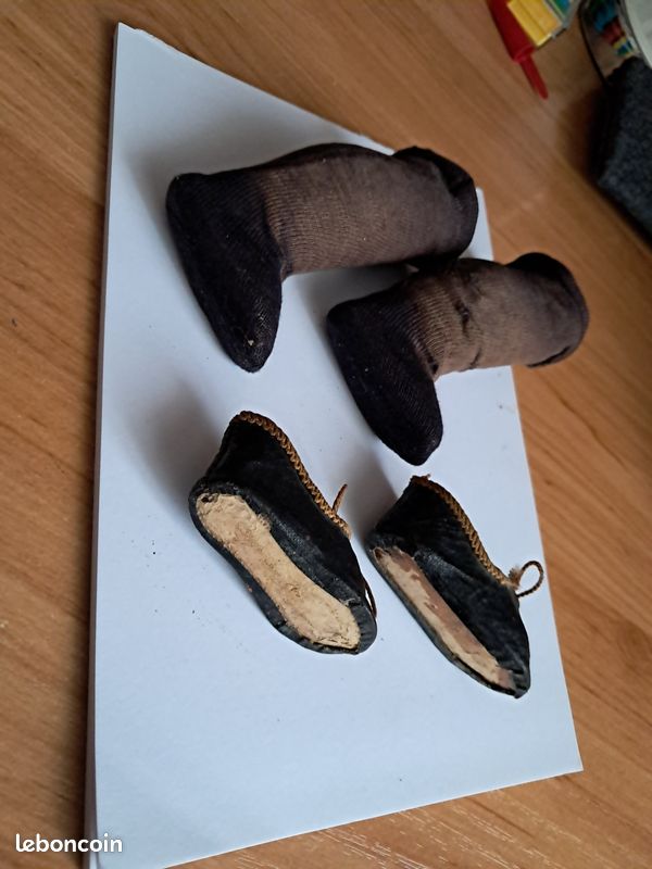 Ancienne paire de chaussures pour poupée - Vintage