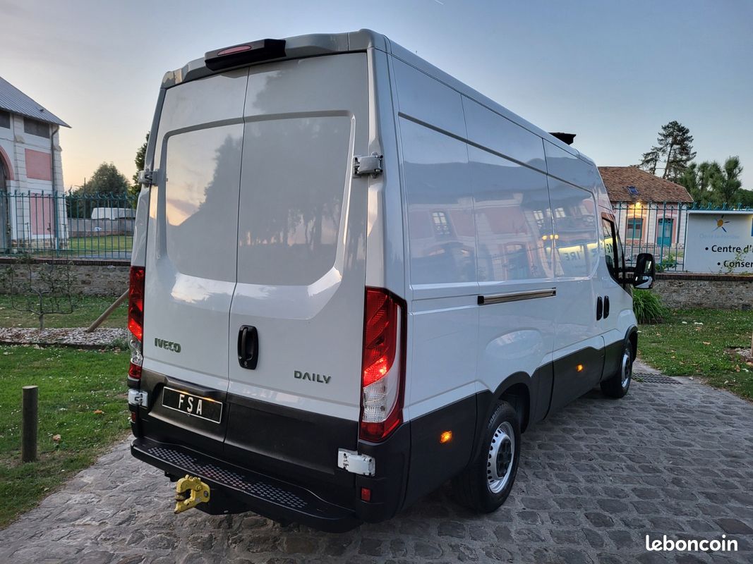 Iveco daily fourgon gn 33 s 14s v12/p h2 quad-leaf bvm6 (image 6)