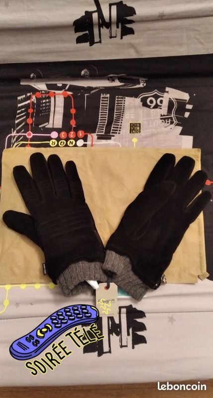 Paires de gants Chevignon velours noir neuf (image 2)