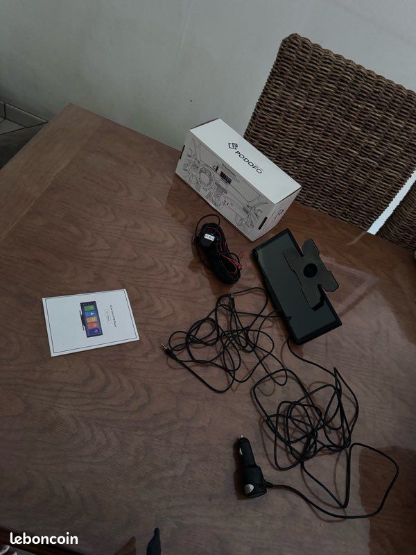 Écran CarPlay / Android Auto 7” PODOFO + caméra de recul (image 2)