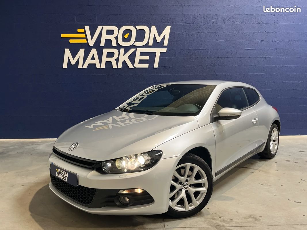 VOLKSWAGEN Scirocco 1.4 TSI 160ch Sportline - 2009 - DYNAUDIO - Projecteur Bi-Xenon (image 1)