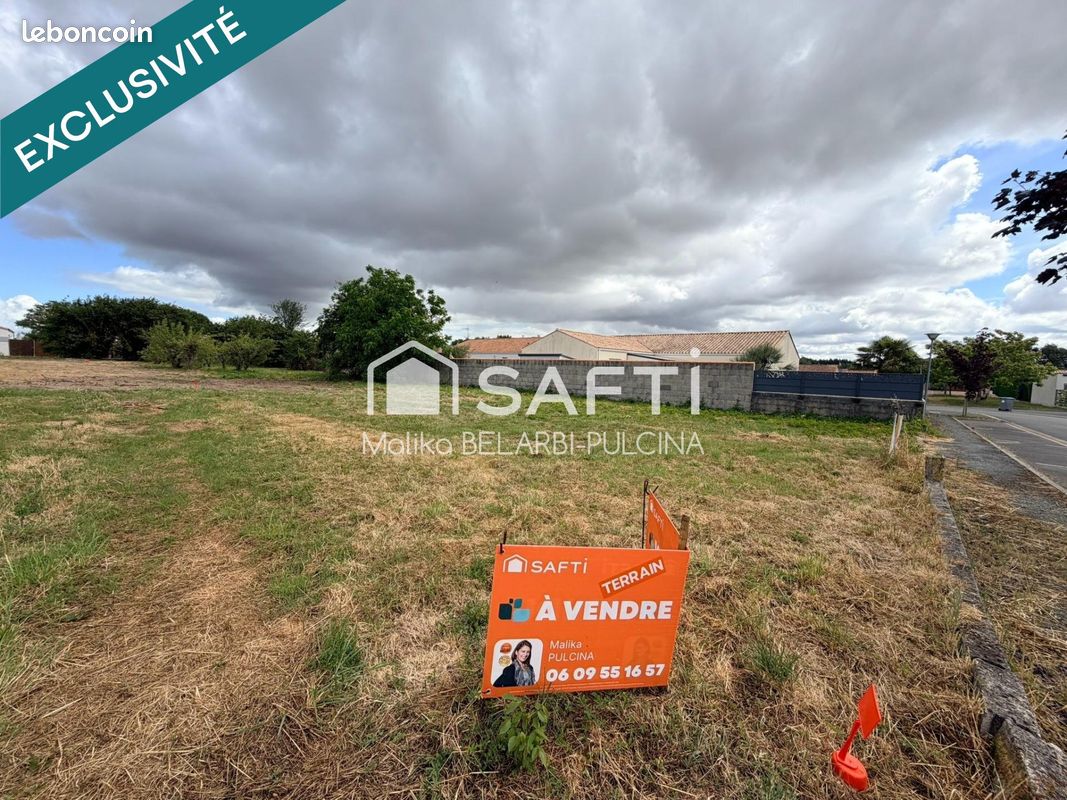 Terrain 369 m² SAINT-MATHURIN (image 1)