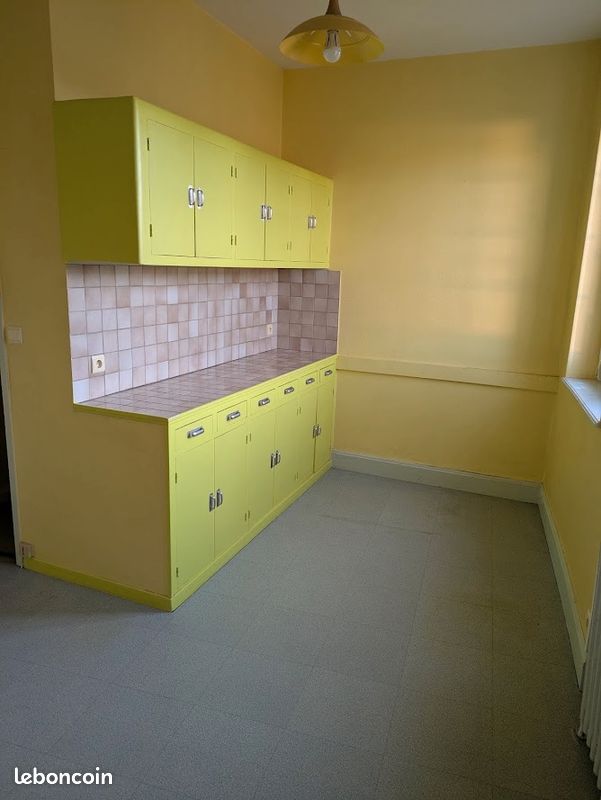 Appartement 3 pièces 78 m² · à Lapalisse · 78 m² · 444 €/mois