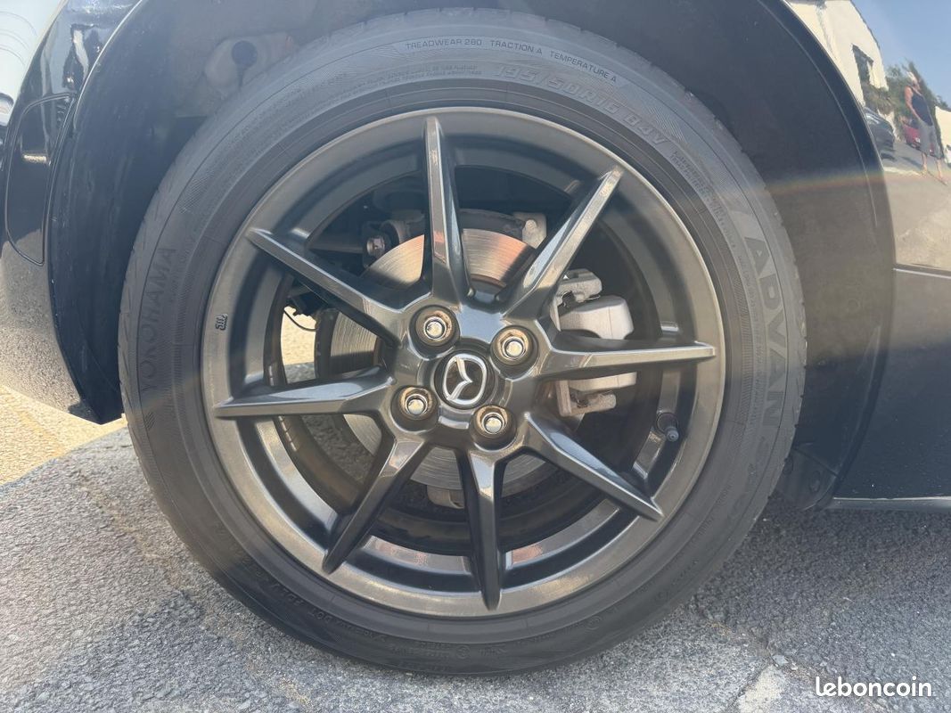 MAZDA MX-5 1.5 Skyactiv-G 131ch ROADSTER TOIT SOUPLE Dynamique - CarPlay - Sièges chauffants (image 18)
