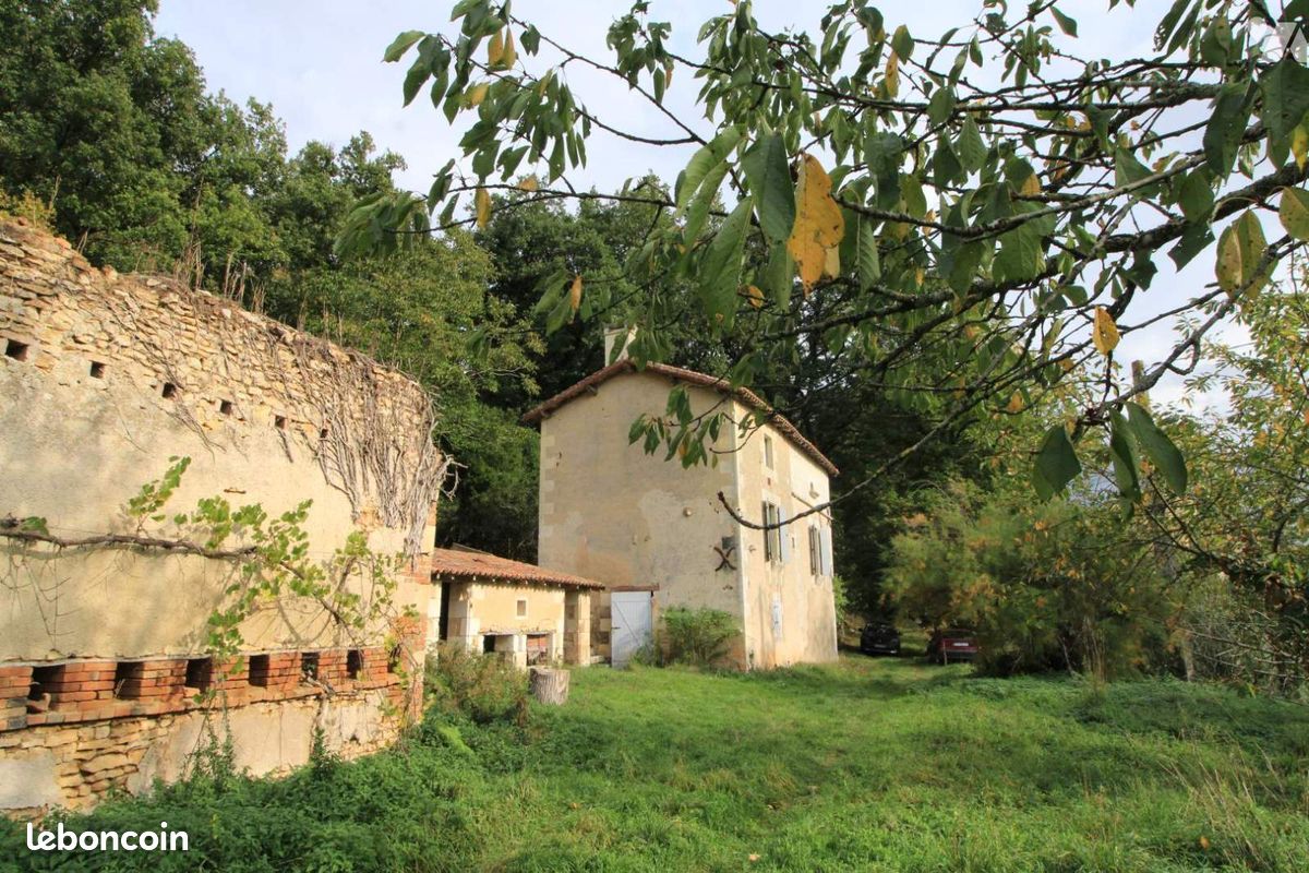 Maison 2 pièces 60 m² · à Vouillé · 60 m² · 85 000 €