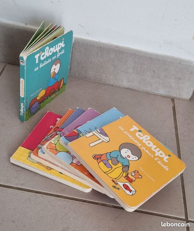 Lot de 19 petits livres Tchoupi Thierry Courtin (image 7)