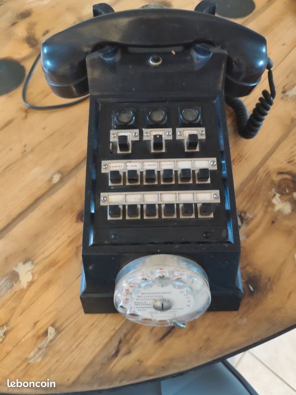 Téléphone années 50 en bakélite, PTT, Ericsson - Canada
